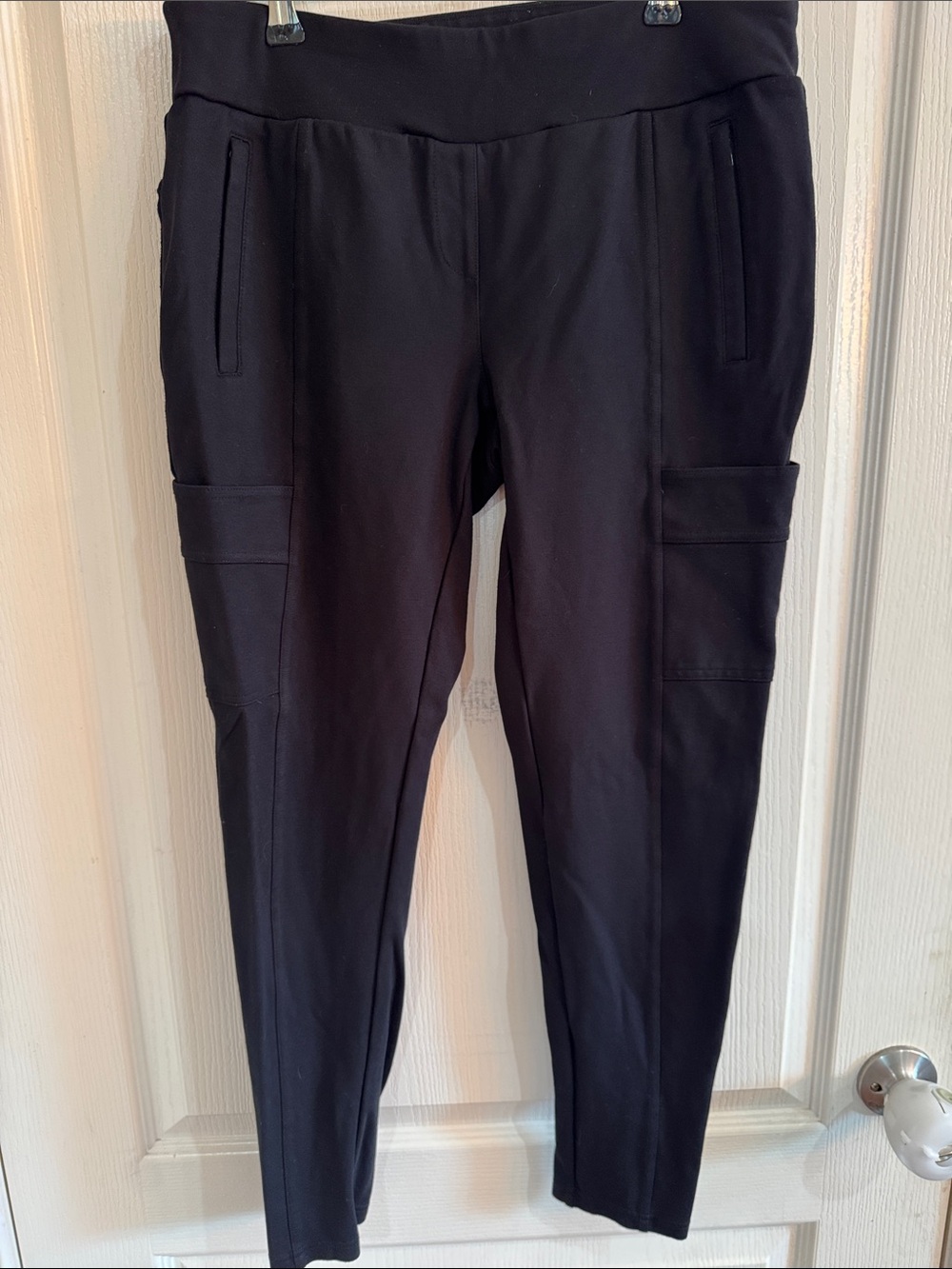 Jockey Black Leggings with Cargo Pockets